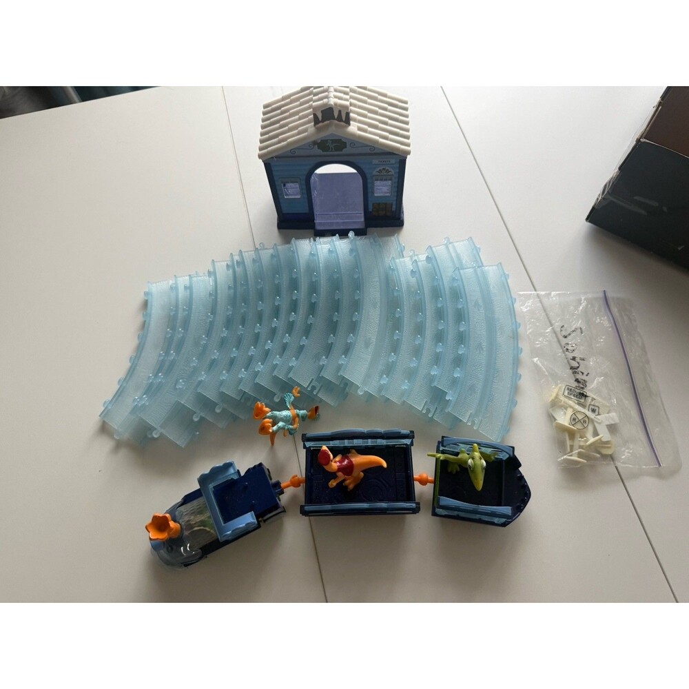 Learning Curve Dinosaur Train Arctic Adventure Playset Building & Tracks Cars